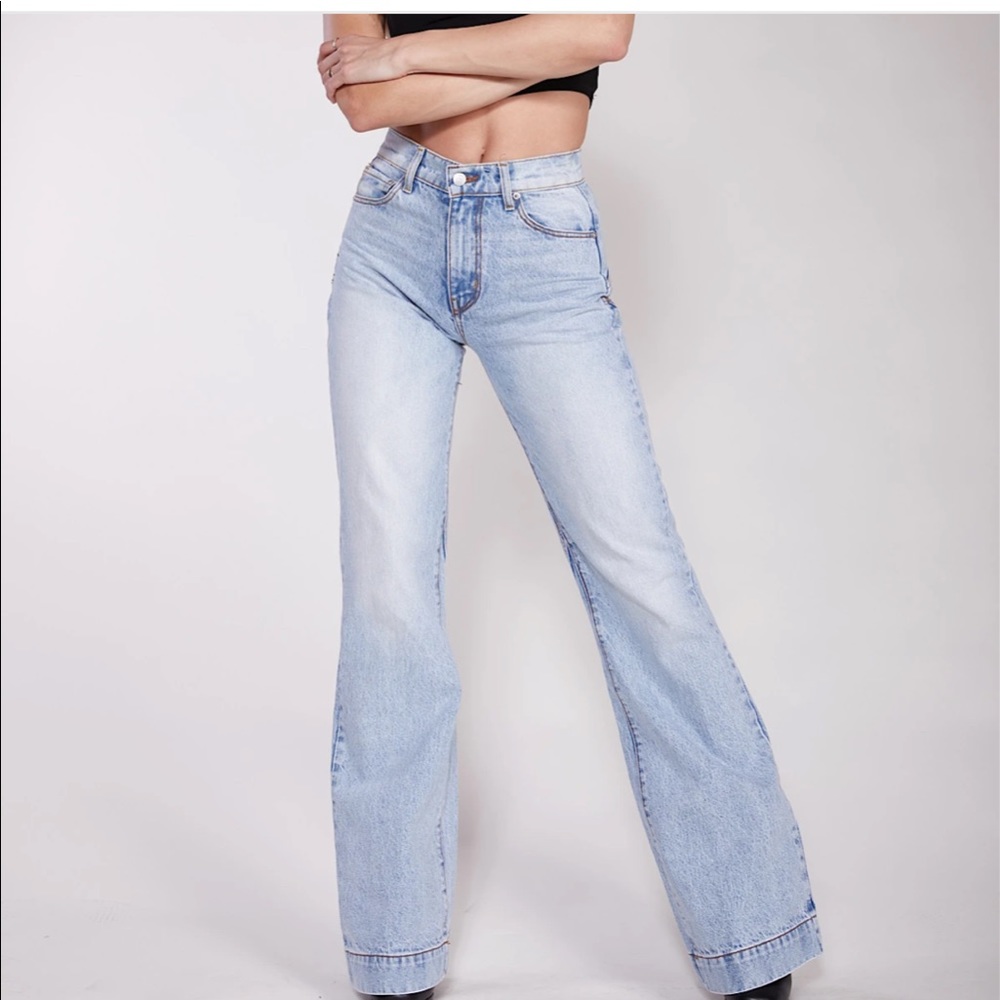 REVICE Venus Jeans in the color comet size 26